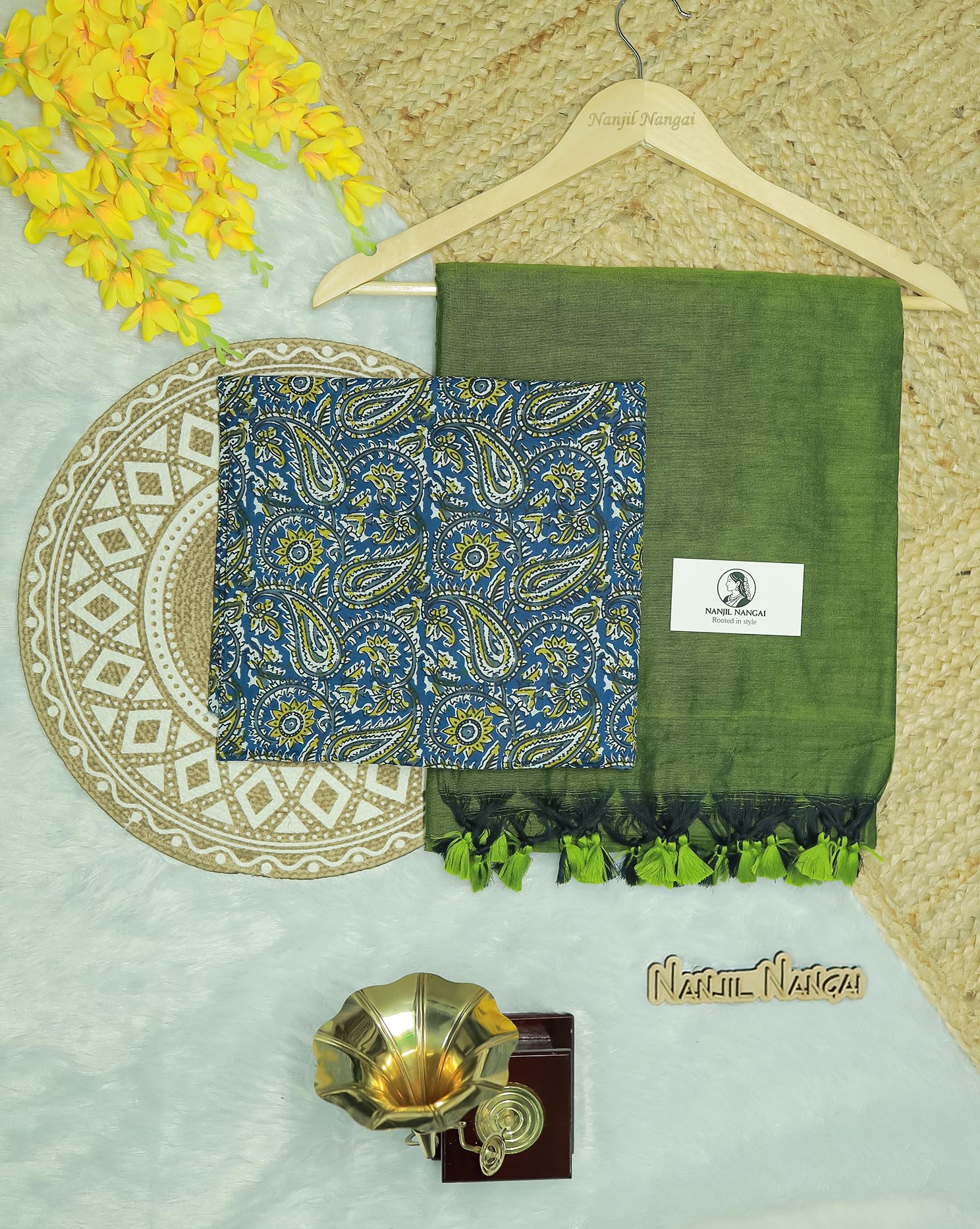 MARUDHANI COMBO (KHBBNN8) - Premium Khadi Saree with Unstitched blouse Material