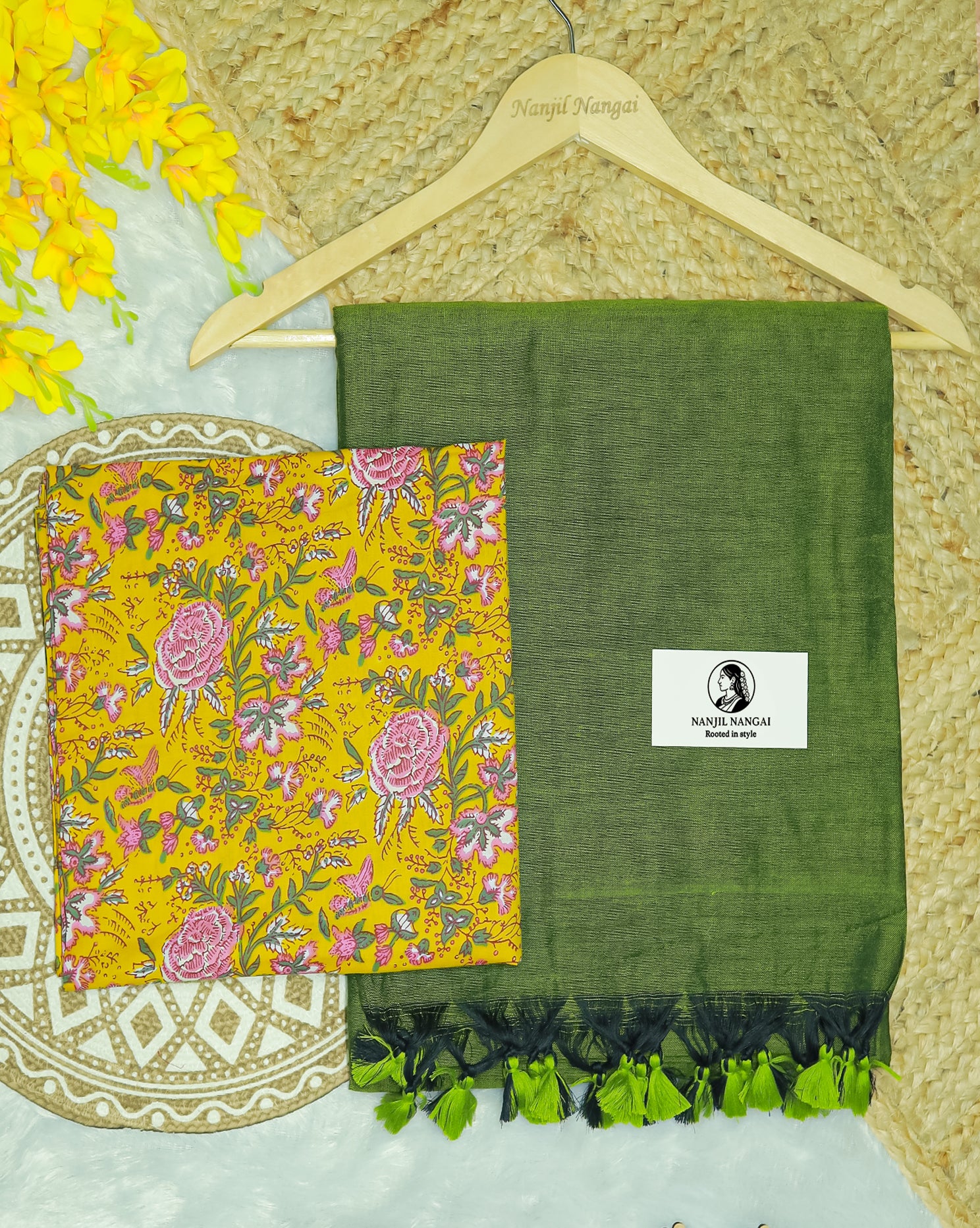 MARUDHANI COMBO (KHBBNN12) - Premium Khadi Saree with Unstitched blouse Material