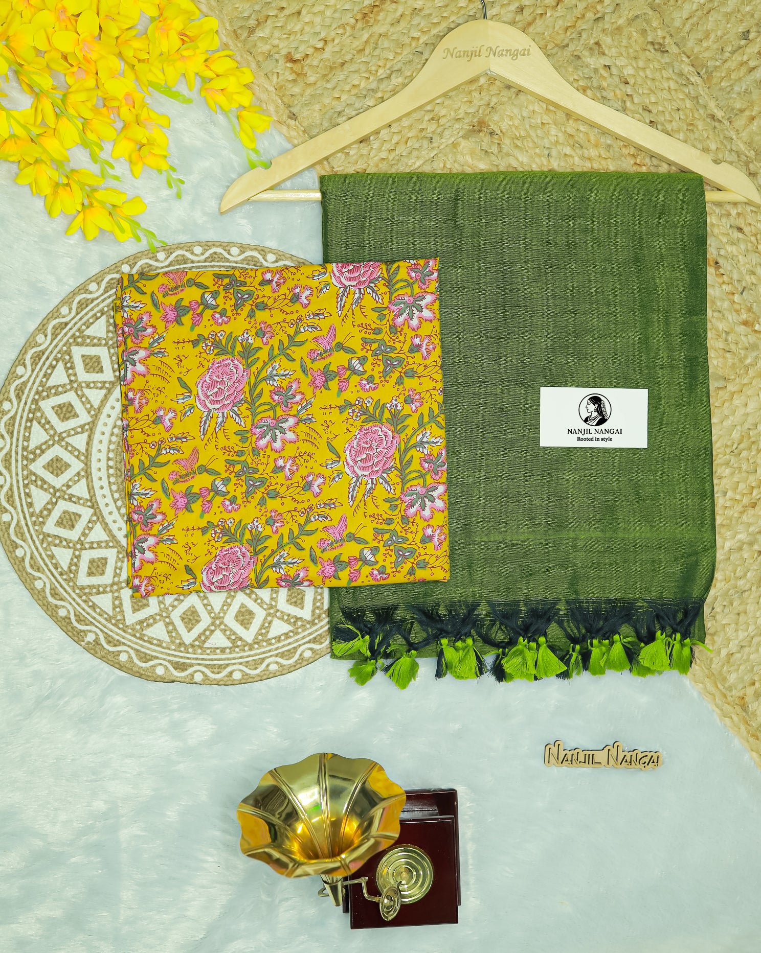 MARUDHANI COMBO (KHBBNN12) - Premium Khadi Saree with Unstitched blouse Material