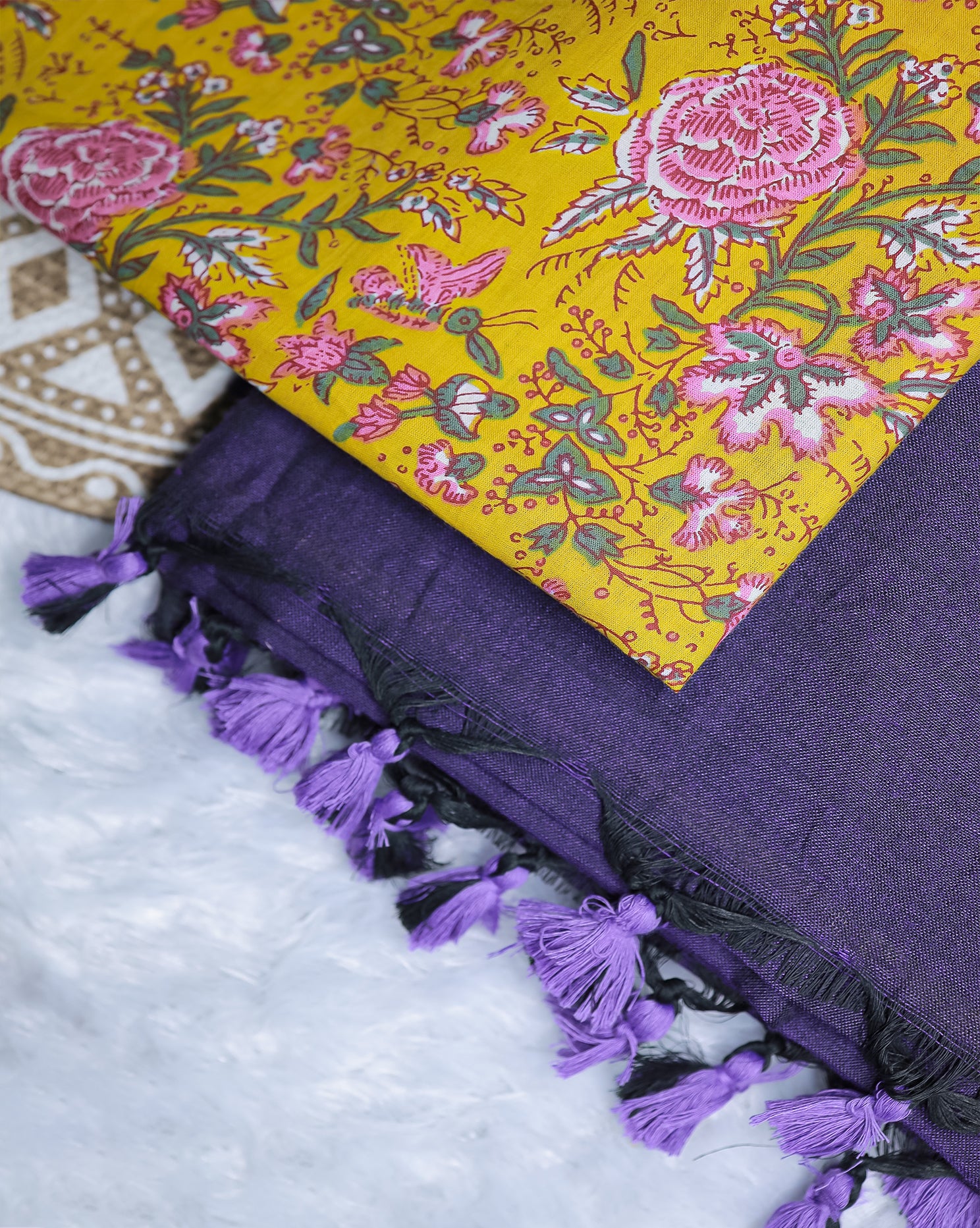 OODHA COMBO (KHBBNN26) - Premium Khadi Saree with Unstitched blouse Material