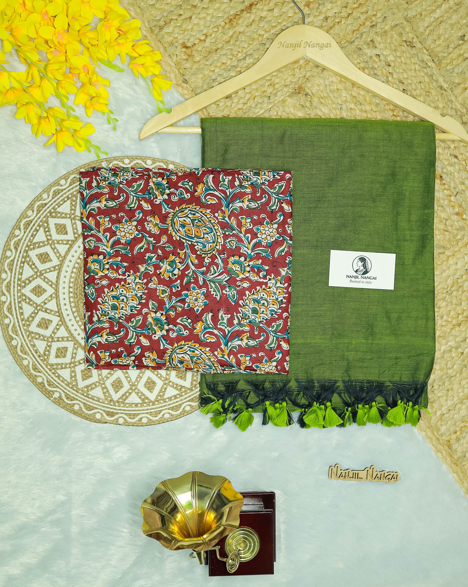 MARUDHANI COMBO (KHBBNN9) - Premium Khadi Saree with Unstitched blouse Material