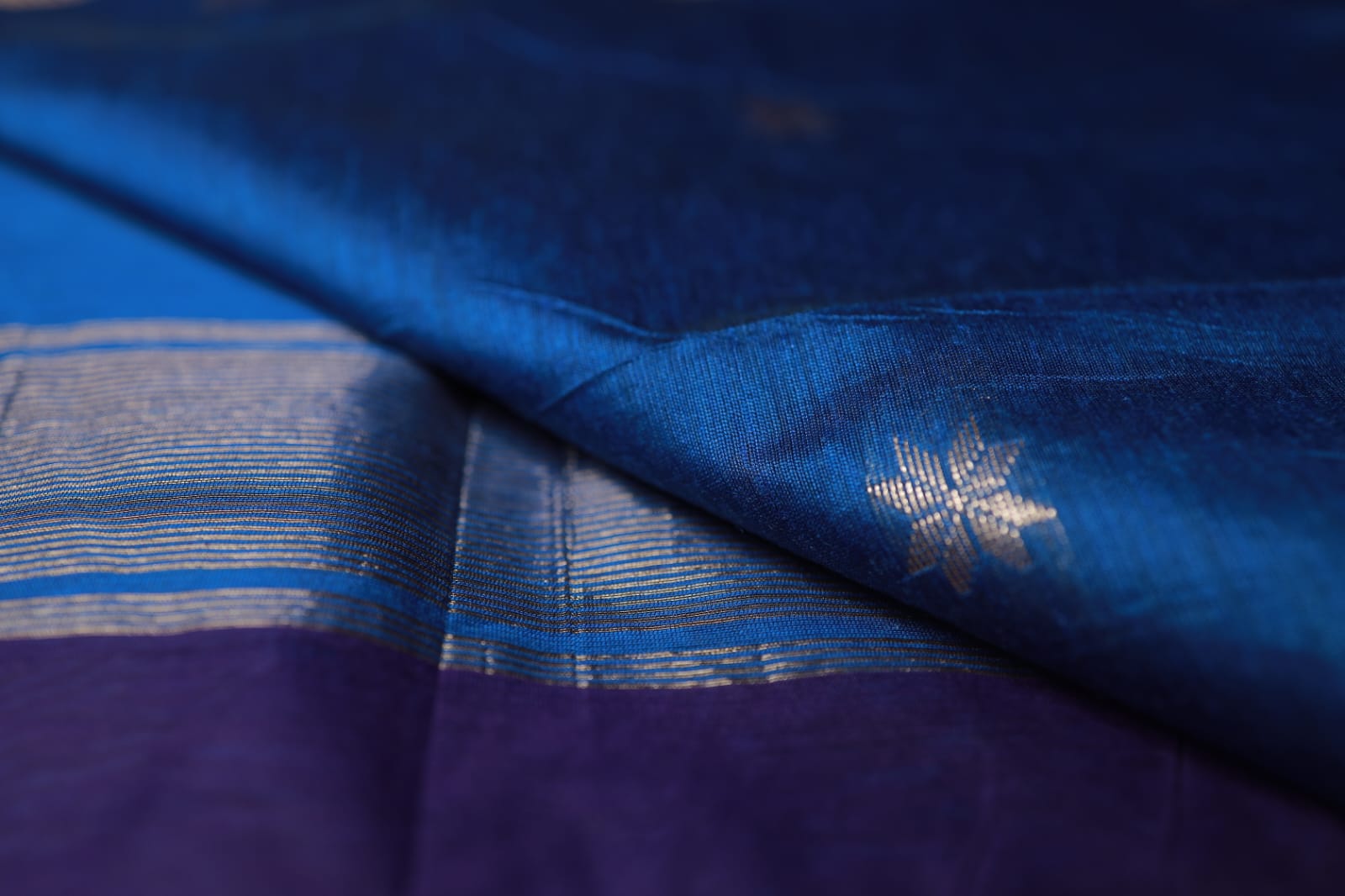 MAHESHWARI - TRADITIONAL HANDLOOM   CLASSIC BUTTAS  SAREE COLLECTION - MAHNNO1