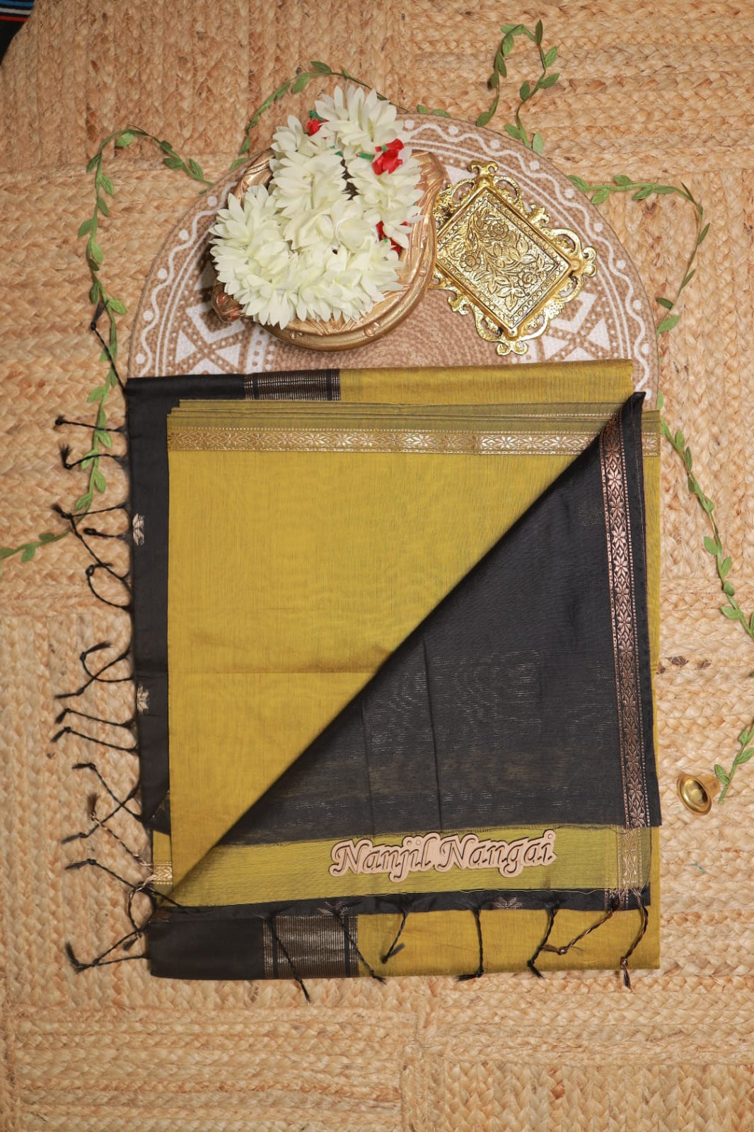 MAHESHWARI - TRADITIONAL HANDLOOM   CLASSIC BUTTAS  SAREE COLLECTION - MAHNNO5
