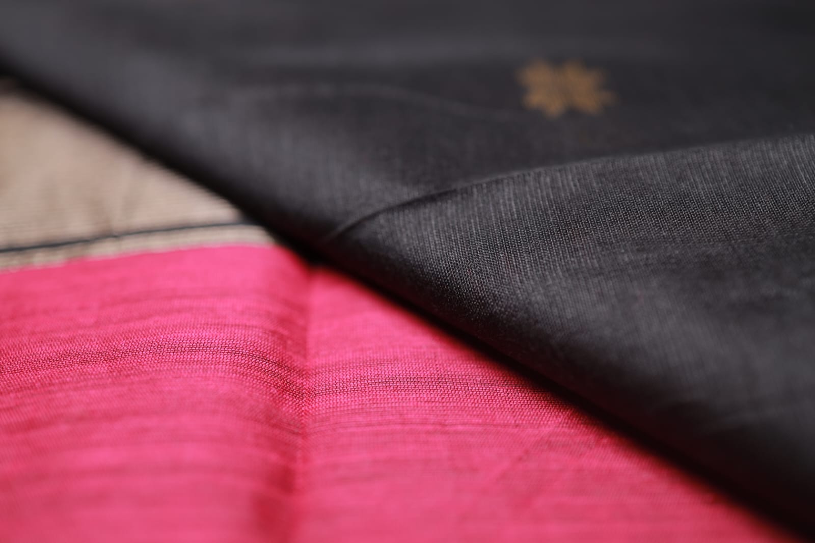 MAHESHWARI - TRADITIONAL HANDLOOM   CLASSIC BUTTAS  SAREE COLLECTION - MAHNNO10