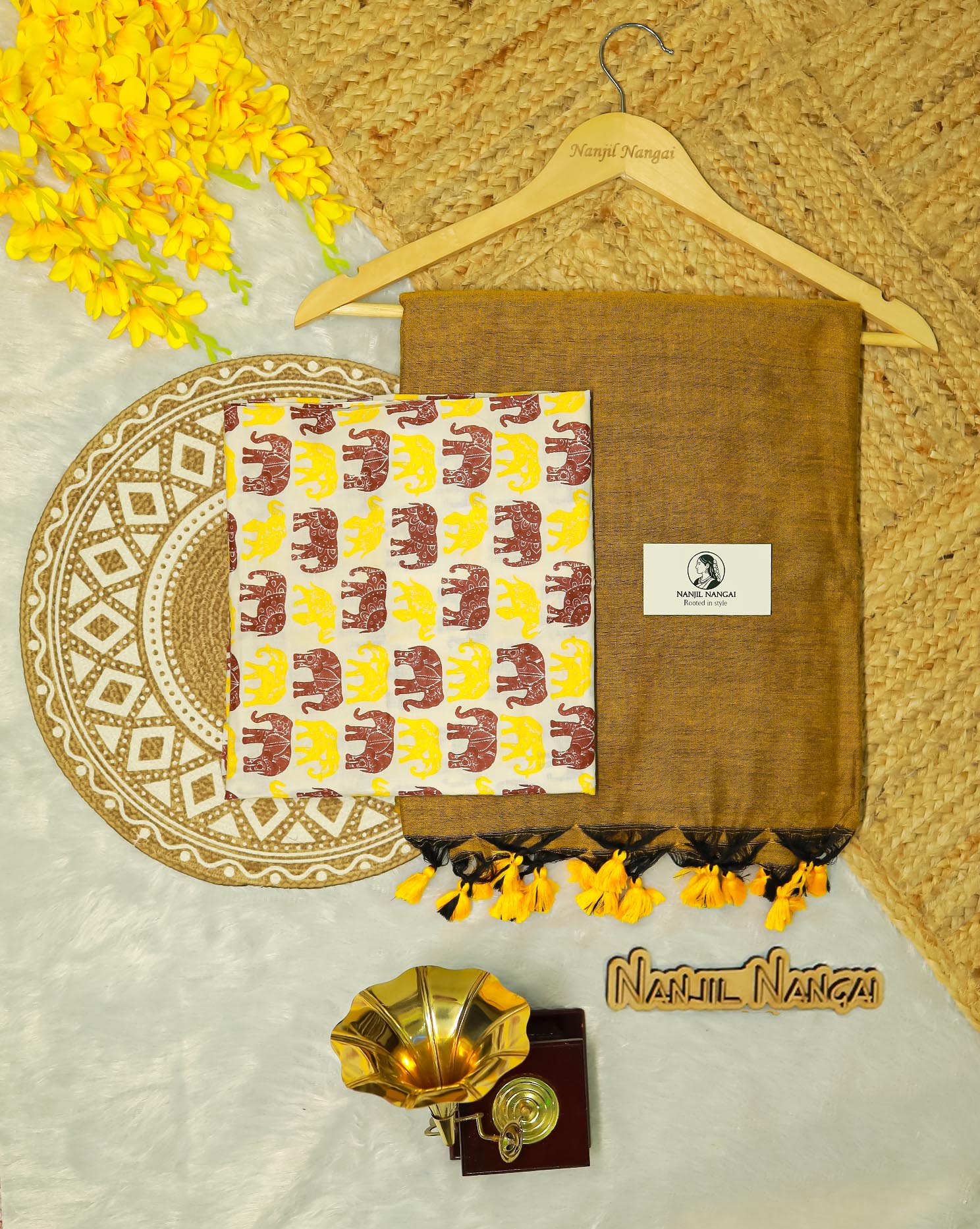 MANJAL COMBO (KHBBNN2) - Premium Khadi Saree with Unstitched blouse Material